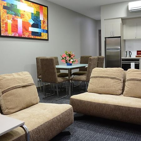 Ratsun Nadi Airport Apartment Hotel Exterior photo