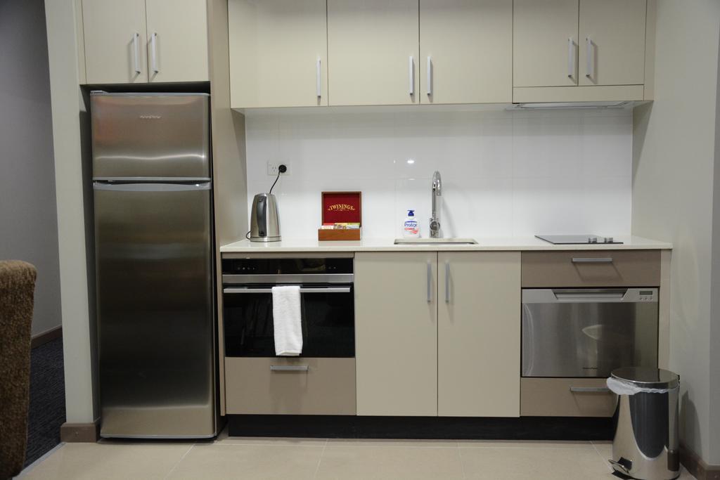 Ratsun Nadi Airport Apartment Hotel Room photo